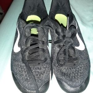 Youth boys Nike tennis shoes